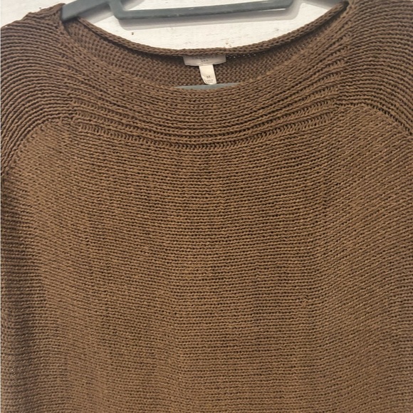 Talbots Olive Green Crew Neck Sweater Short Sleeve in size medium - Picture 4 of 14